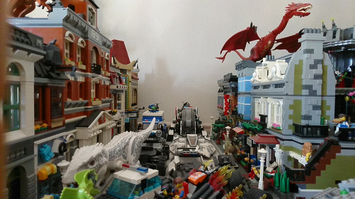 CmkCWrb115MLljU's tweet photo. モジュール タウン🏢🐲✨✨
#レゴ
#LEGO
#legoshi
#レゴランド
#レゴサンタさんへ
#legorox
#スターウォーズ #StarWars https://t.co/ylIsM3YfEy