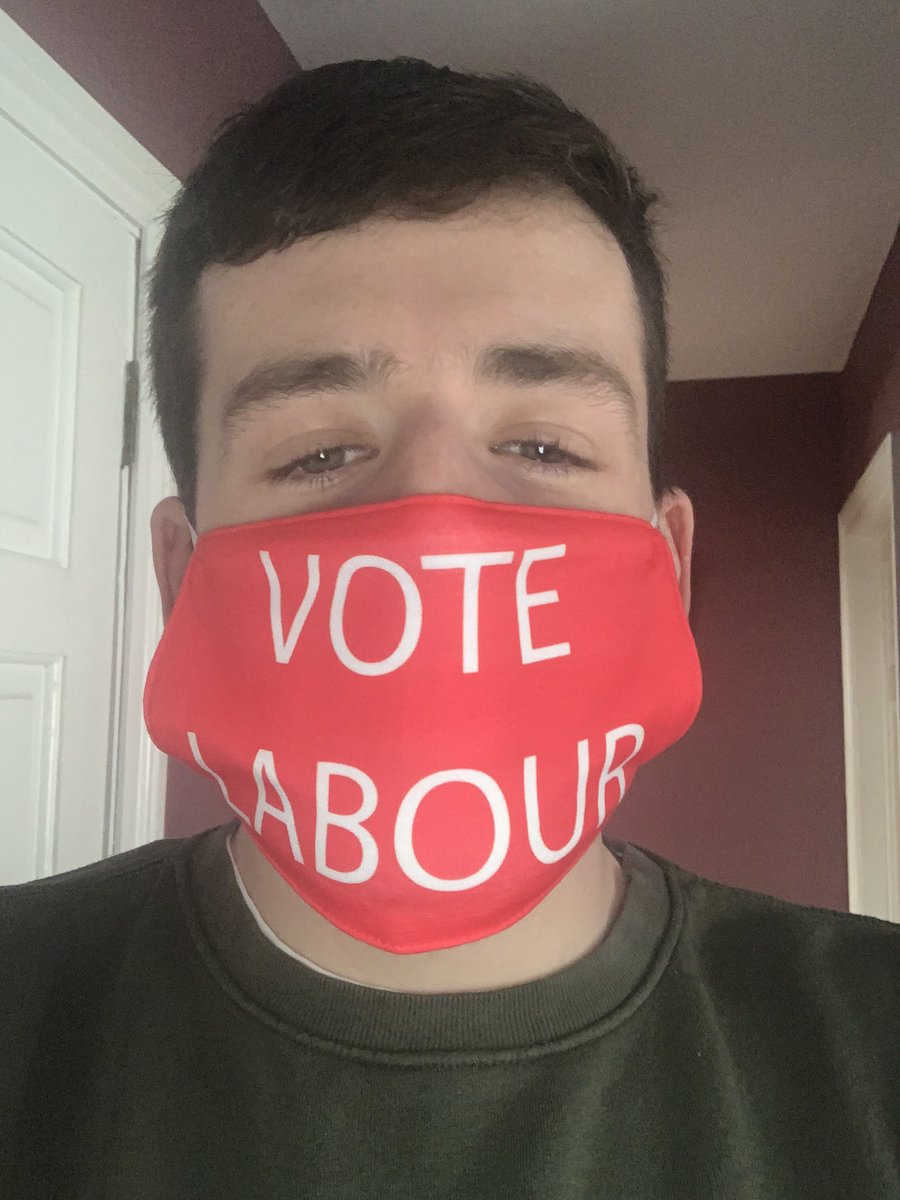 ConorSheehan93's tweet photo. After a three week wait, I’m glad my face mask finally arrived #alwaysonmessage https://t.co/I4u7UvUSiR