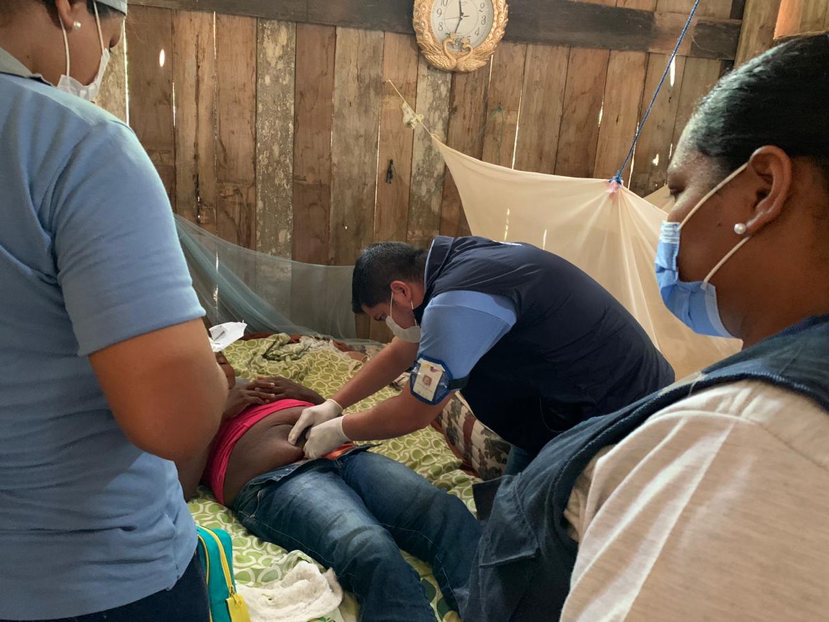 SaludImbabura's tweet photo. #Esmeraldas | Con el objetivo de de garantizar una atención integral a Usiarios vulnerables personal del centro de salud tipo A San Mateo del #Distrito08D01, realiza visitas domiciliarias en el recinto Timbre de la parroquia San Mateo #SaludEnTerritorio https://t.co/9rO1QH3gr3