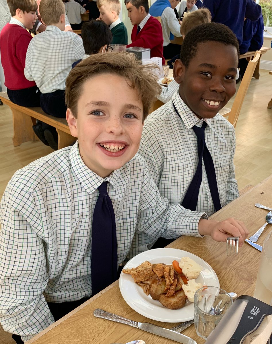 _Ludgrove's tweet photo. It may be cold outside but the boys are keeping warm @_Ludgrove with a roast lunch followed by treacle sponge. Piles of roast potatoes, crispy crackling and lashing of gravy... that’ll keep the chill out! #roastlunch #gravy #crackling #treaclesponge #schoollunch #prepschool https://t.co/VH4DFUaSck