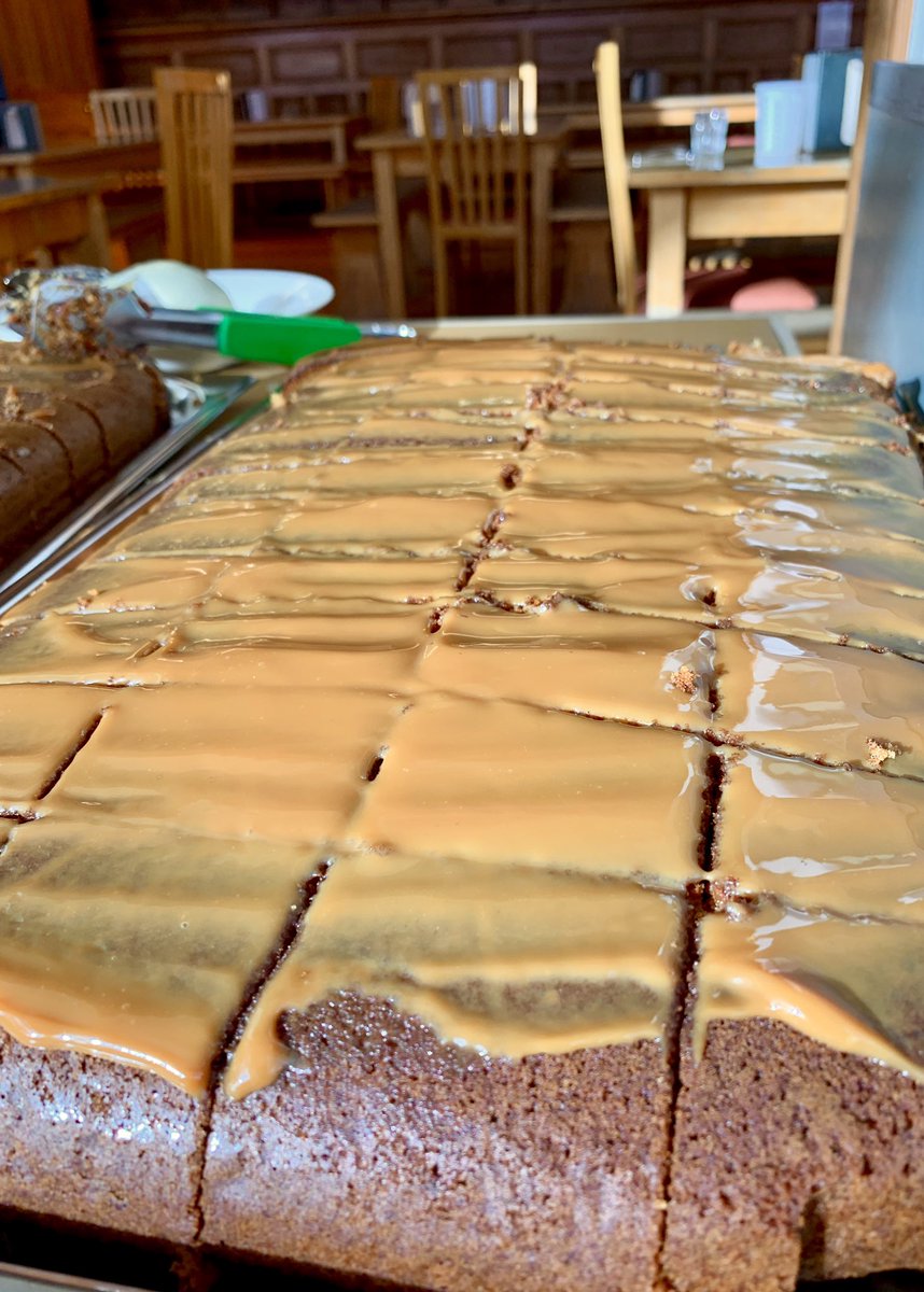 _Ludgrove's tweet photo. It may be cold outside but the boys are keeping warm @_Ludgrove with a roast lunch followed by treacle sponge. Piles of roast potatoes, crispy crackling and lashing of gravy... that’ll keep the chill out! #roastlunch #gravy #crackling #treaclesponge #schoollunch #prepschool https://t.co/VH4DFUaSck