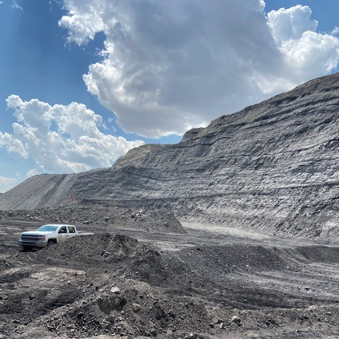 WyGeoSurvey's tweet photo. In August the WSGS kicked off a new project assessing coals &amp; associated #rocks for potential critical minerals in the Kemmerer #coal field. In addition to sampling from #outcrops around Kemmerer, #geologists collected samples from the Kemmerer Mine &amp; were able to access fresh.. https://t.co/EKjQnyK3tb