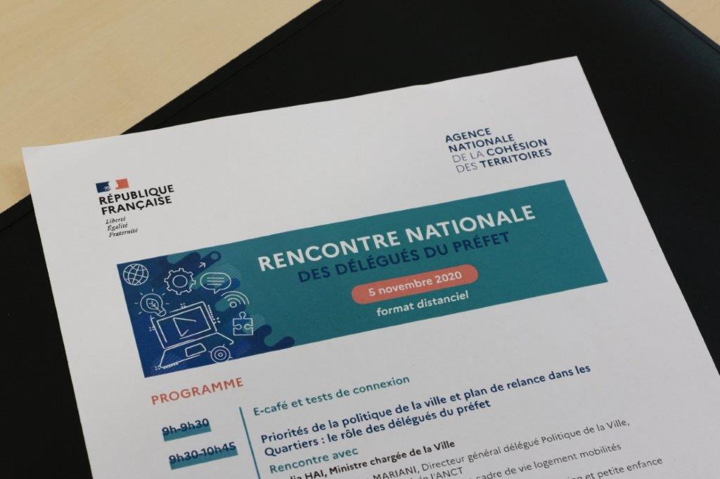 ANCTerritoires's tweet photo. 🗓 Aujourd'hui se tient la rencontre nationale des délégués #PolVille du préfet, introduite par la ministre @NadiaHAI78 et notre DGD François-Antoine Mariani.
📋 Au programme : présentation de la plateforme #GrandeEquipe, ateliers, échanges sur l' #InclusionNumérique. https://t.co/BjNHjRCrzJ