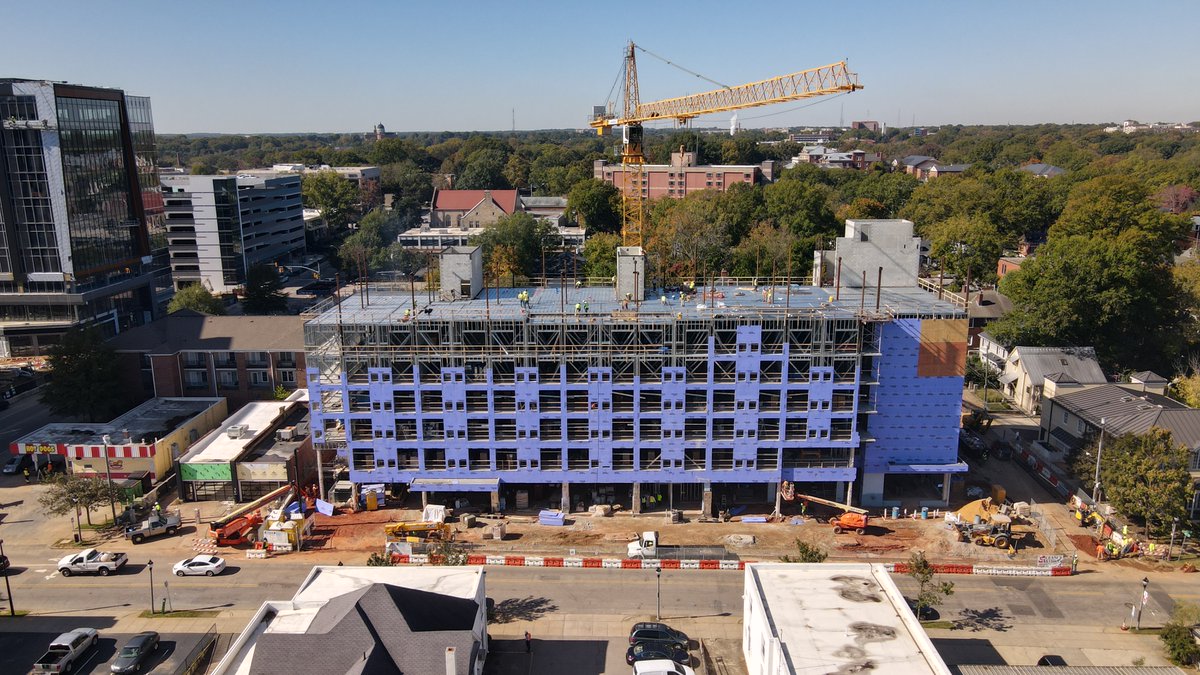 ClancyandTheys's tweet photo. Significant progress is being made on the Marriott AC in Raleigh, NC. The columns for the roof framing have been set and we expect to be topped out before Thanksgiving. We appreciate the team’s dedication and efforts in reaching this milestone! #theclancyway #builtoncollaboration https://t.co/nUgWjXyBWi