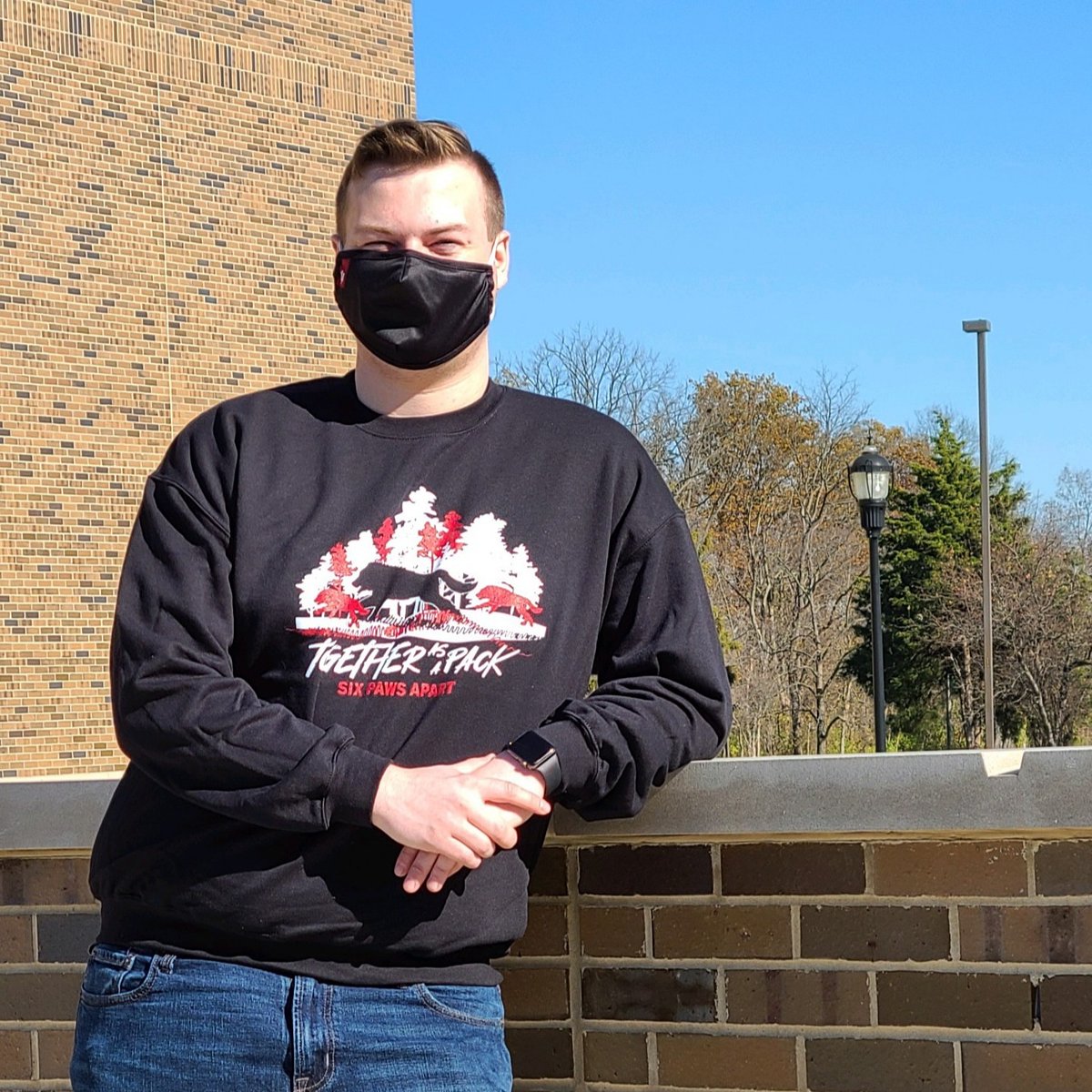 iuepacklife's tweet photo. Homecoming crew sweatshirts are here! Grab yours during the Monday Madness Drive Thru event on Monday, November 9 from 11am-1pm in Whitewater Parking Lot!  #IUEHomecoming2020 #RedWolfNation #IUEast https://t.co/XCS8iYWl8Z