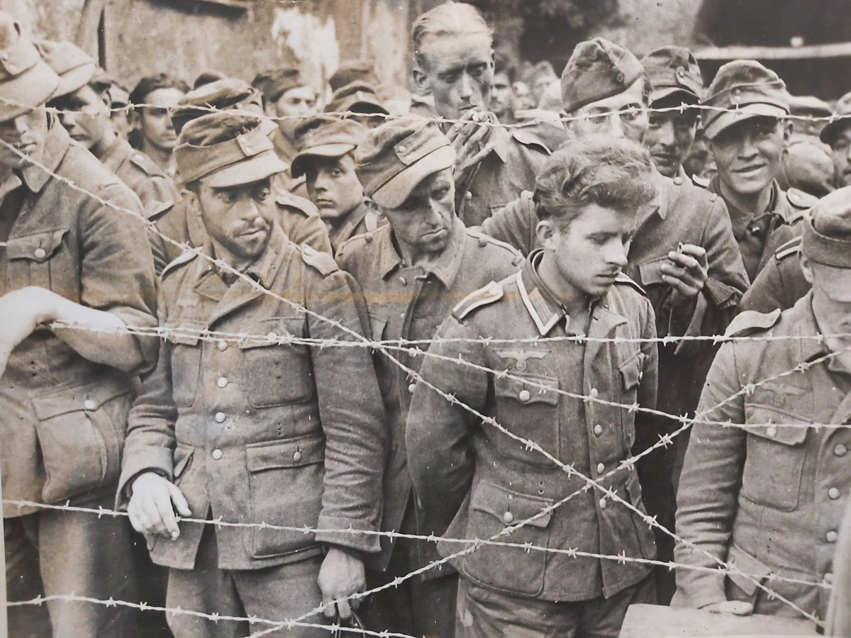 SWWEC1's tweet photo. POW lockdown - captured by French troops in the Castelforte area of Italy, 17 May 1944.

#ww2 #WWII #ww2daily #ww2history #pow #lockdown #prisoners #prisonersofwar #french #frenchmilitary  #castelforte #italy #lockdown #archives #Twitter #History https://t.co/VeiOrqj0G7
