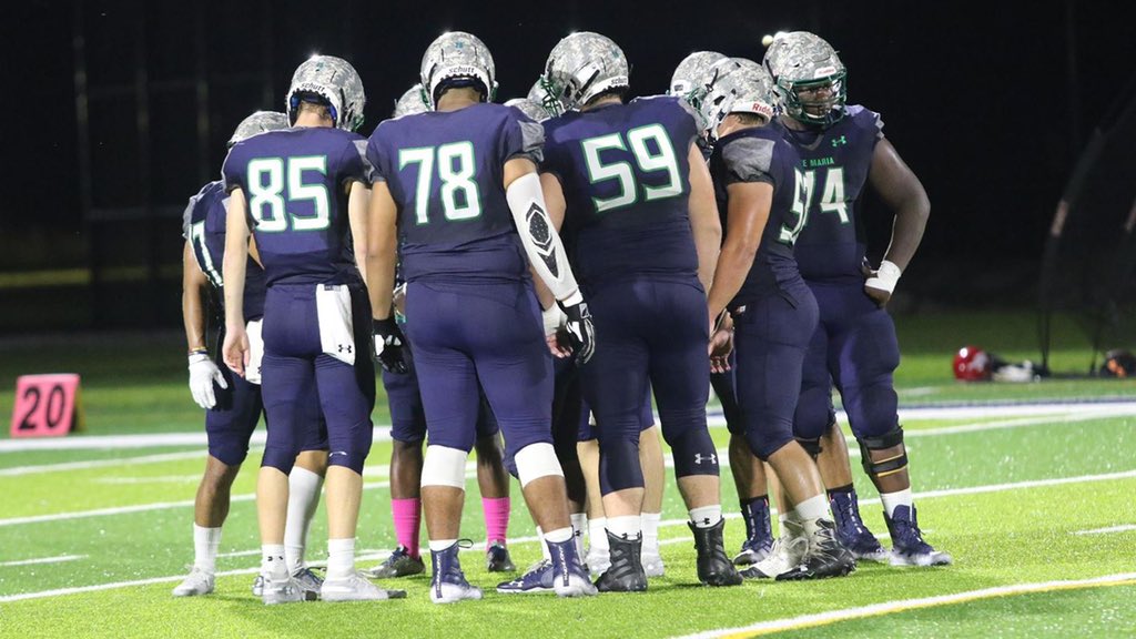 nickmcdonough8's tweet photo. Beyond blessed to receive my first college football offer from Ave Maria University, huge thank you to all coaches, teammates, and family that have helped me to this point. @AlonsoRavensFB @Coach_Ladd @dbeachjr https://t.co/ILJyFq1T32