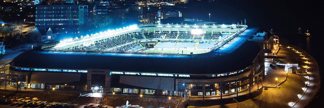 11.8k people fit in their stadium but as you can see they can't even sell out their tickets. They must be shit then.