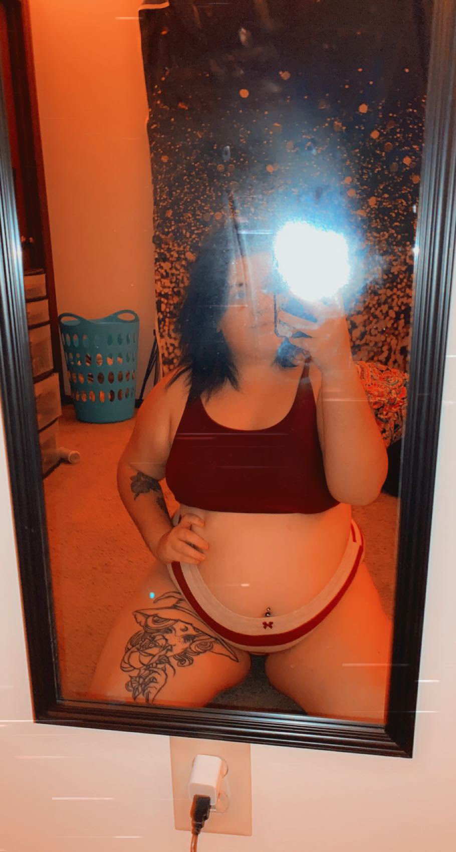 1 pic. OnlyFans in the bio💋 https://t.co/vsxWzAUYo8