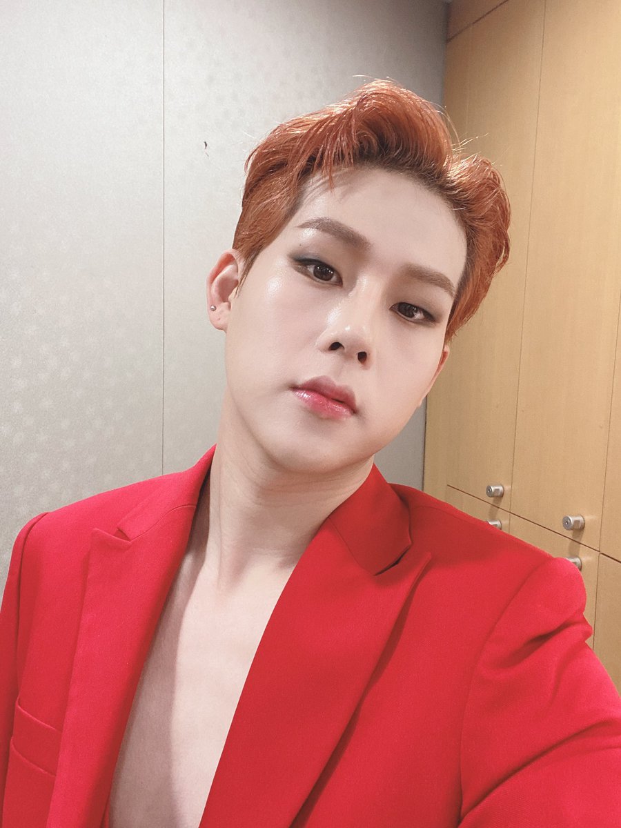 OfficialMONSTAX's tweet photo. 러브킬라 첫방이었는데 진짜 감회가 새롭고 기분 조타 ㅠㅠ 앞으로도 화이팅 하자 우리 몬베베❤️ #주헌 https://t.co/I9d5IjJDQ6