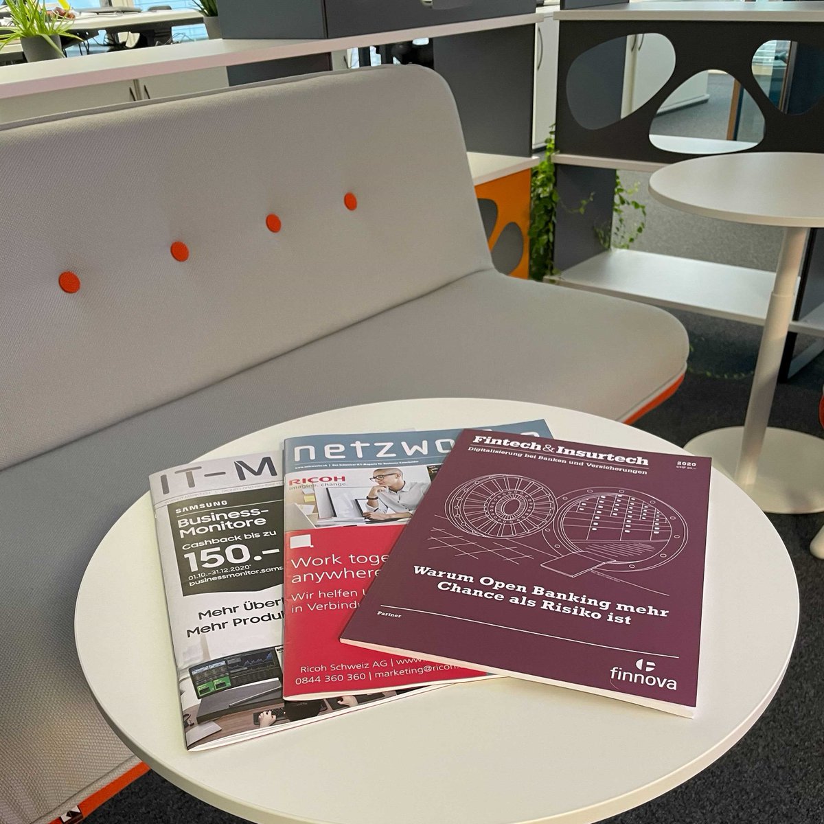 ubitecAG's tweet photo. Im neuen #Fintech &amp; #Insurtech Special der @Netzwoche gibts einen Fachbeitrag von Ralf Jenzer zum Thema #Autoidentifikation — ein Muss für alle, die sich für digitale Identifikation und KYC interessieren: https://t.co/iWHfLihyFj
#createthenewnormal https://t.co/bKHi7rrU4a