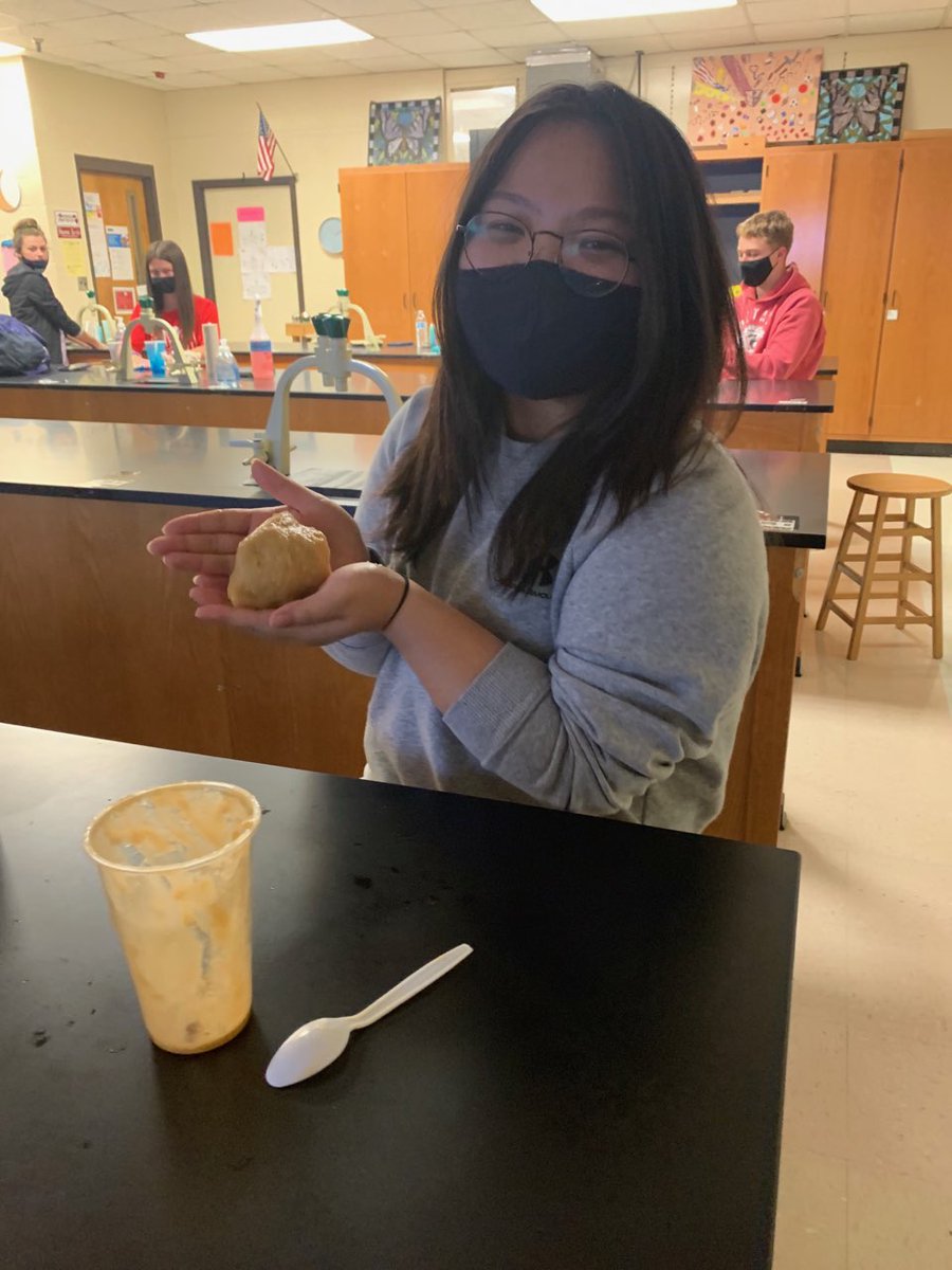 PetalHighSchool's tweet photo. Yesterday, Mrs. Nesser's class made slime as part of their bonding unit!

The perks of #ChemistryClass! https://t.co/ungiX6kZzy