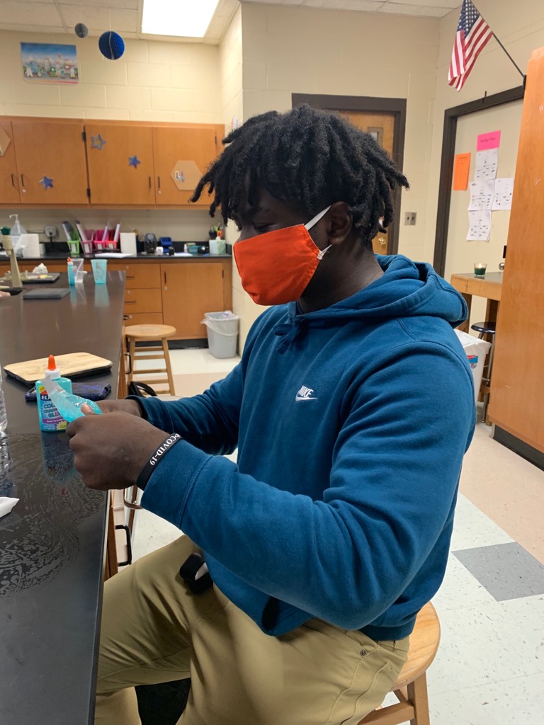 PetalHighSchool's tweet photo. Yesterday, Mrs. Nesser's class made slime as part of their bonding unit!

The perks of #ChemistryClass! https://t.co/ungiX6kZzy