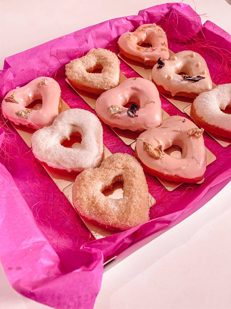 Baking__room's tweet photo. Heart donuts 🤍
#donut #heart #bake #maldives https://t.co/eGuLOkZ3KG