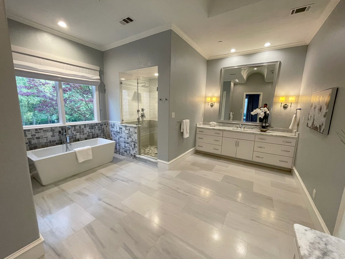 benwegmann's tweet photo. Starting a family in a house like this > https://t.co/yHyFs23hcA