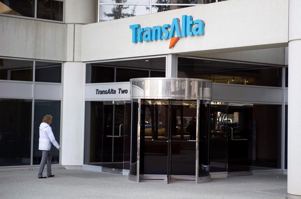citynewscalgary's tweet photo. #ICYMI: TransAlta announces plan to stop mining coal west of Edmonton, stop using coal in Canada
https://t.co/H2zTzF0IZ2 
#coal #energy #yeg #yyc #business #Highvale https://t.co/AtBobZ7APZ