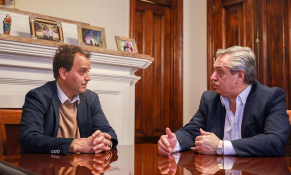 AbrileGabi's tweet photo. ⚠️ GOLPE DURÍSIMO A LOS VECINOS

El presupuesto que presentó el Intendente Llamosas plantea aumentar UN 40% LOS IMPUESTOS ‼️

En caso de que sea aprobado, cuando sea Intendente lo voy a DEROGAR, los riocuartenses no tienen por qué pagar el mal manejo de la crisis. ❌ https://t.co/XyuiRZMKNC