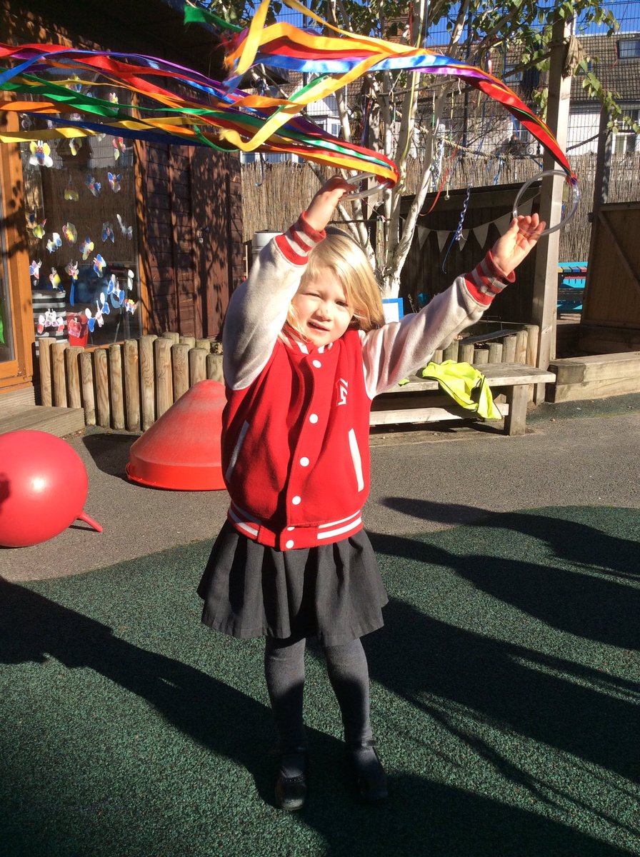 EarlsfieldSch's tweet photo. Remember, remember the fifth of November! Watch out for the pop, the bang and the crackle of Reception dancers #fireworkdance #5thNovember #guyfawkes #bonfirenight #reception #eyfsdance https://t.co/1nEUIqfvTt