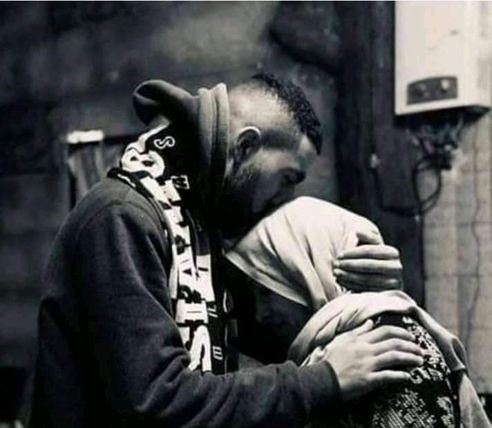black_Arabic's tweet photo. كلهم يكذبون مهما إشتدت بك الظروف لن تجد أحد يحبك ويخاف عليك مثل أمك ياصديقي . . https://t.co/kqTcbmmSgR