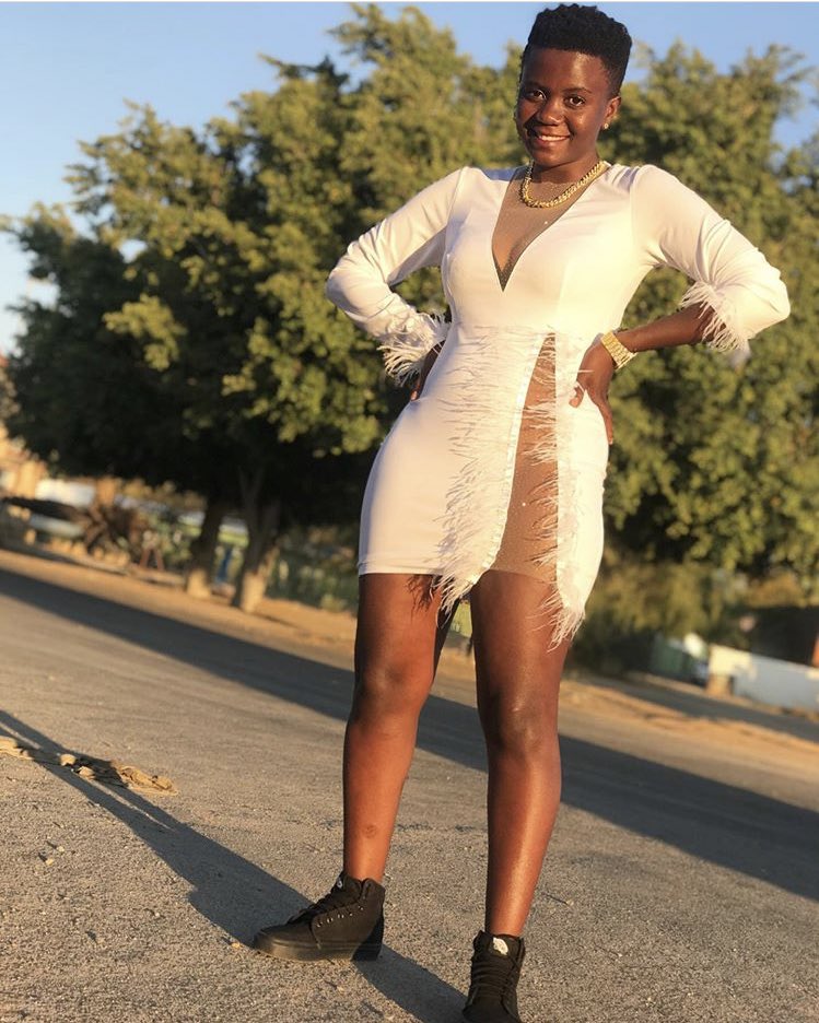 Top Cheri:Coast teachers, Teach’s Geography, always with the girl’s you’ll think she’s not a teacher, every male teacher wants her but she friend zoned them all, sometimes she teaches Mathematics, helps new teachers with everything. The whole school loves her.