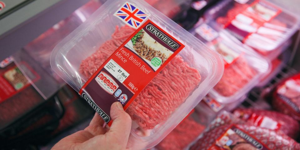 BDA_Dietitians's tweet photo. Disappointing that MPs have again rejected protections for UK food standards in the Agriculture Bill. You can still sign @WhichUK's petition https://t.co/886OvMmiJe or write to your MP to raise your concerns. #SaveOurFoodStandards https://t.co/g3NvB2uZWN