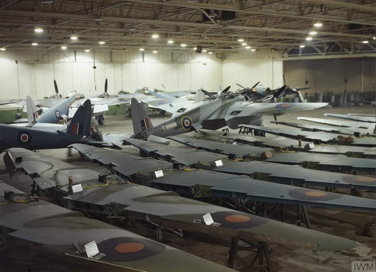 History hat back: lovely original colour images from Hatfield Aerodrome of the de Havilland Aircraft Company, which was a private airfield from 1930 until its closure and redevelopment in the 1990s. Test pilot John de Havilland can be seen in a few pics. 1943. #History  #WW2
