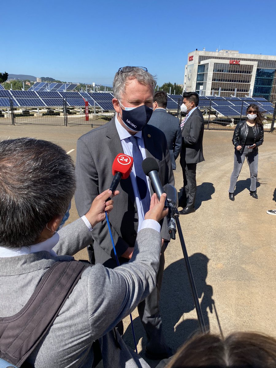 ucscconcepcion's tweet photo. #MicroRed UCSC. Inaugurado en Campus San Andrés gran proyecto con sistema de generación de energía renovables, compuesta de tecnologías solar, fotovoltaica y eólica, para difusión, docencia e investigación. @EnergiaBiobio @ctorrear @SeremiCienciaS https://t.co/WuCX1rp11R