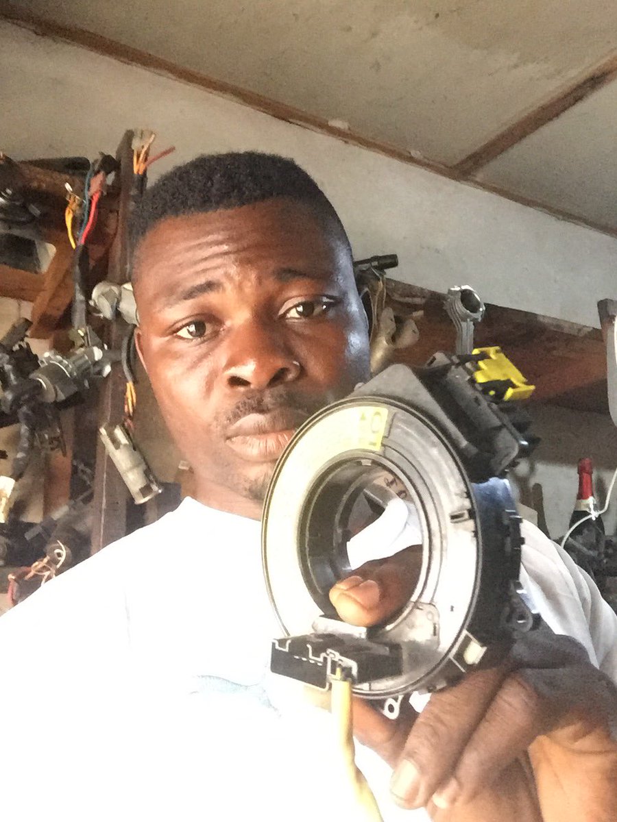 nelsonjohnkalu2's tweet photo. I'm a professional mechanic at Mgbuka Obosi, I sell airflow meter, brain box, collies,keys and remote with the programming and other things.
You can call me on phone.09035166769 or 07017319286 

Biko Kindly retweet 🙏 https://t.co/XfgtJvJUwJ