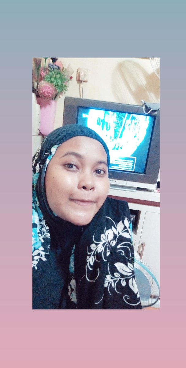 Bismillah.

Kalo aku lebih baik ga ada hubungan.

Hubungan tanpa status itu gaenak, apalagi dilarang agama😍😍.
Mending taaruf kannn hihi.
Kenalan trus married.

<a href="/TRANS7/">TRANS7</a> 
#indonesiagiveaway47