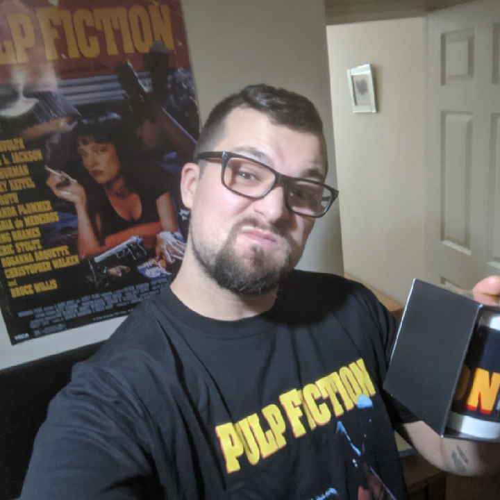 ENEMYLIST's tweet photo. Come hangout with me > THE ARNOLD CHICKEN SHOW on #BIGOLIVE https://t.co/0v3zMrD2ws https://t.co/S9AsNU3By4