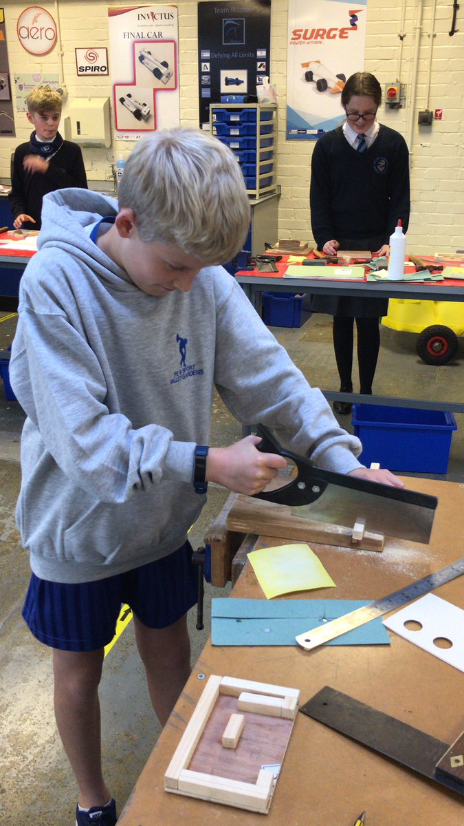 valleygardensnt's tweet image. Fantastic work from some of WR. Learning about wood joints and the importance of accuracy. #vgmsdt #willitwork