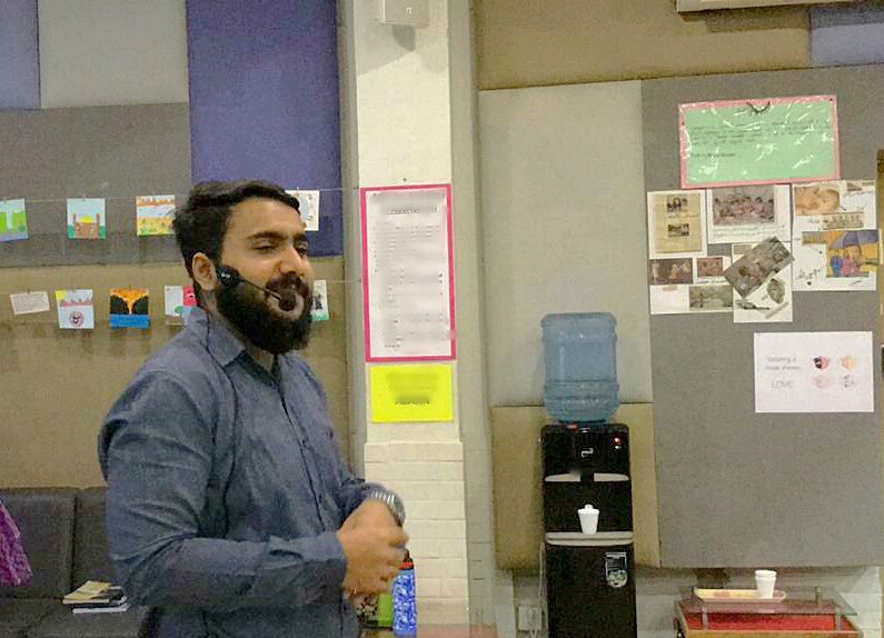 abdul_samad04's tweet photo. I was blessed to interact with the most beautiful creation of the world which we label as "mothers". I had such a wonderful time interacting with them and facilitating them on the topic "The beauty of relation".
#learning #training #passion #selfreflection #positivevibes #journey https://t.co/FsYZOjR63K