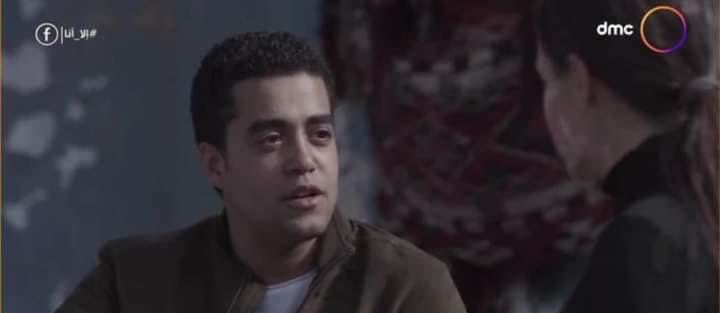 المشهد دا لخص الحب في أجمل صوره ، كون إن حد شايفك أجمل حاجة في الدنيا ومش محسسك بنقص فيك فدا إحساس مش ييتعوض ، حد بيكملك ومخليك واثق في نفسك ، حد بياخد بإيدك من كل الصدمات والمواقف اللي خذلتك لبر الأمان اللي بيجبر بخاطرك وبيراضي روحك .