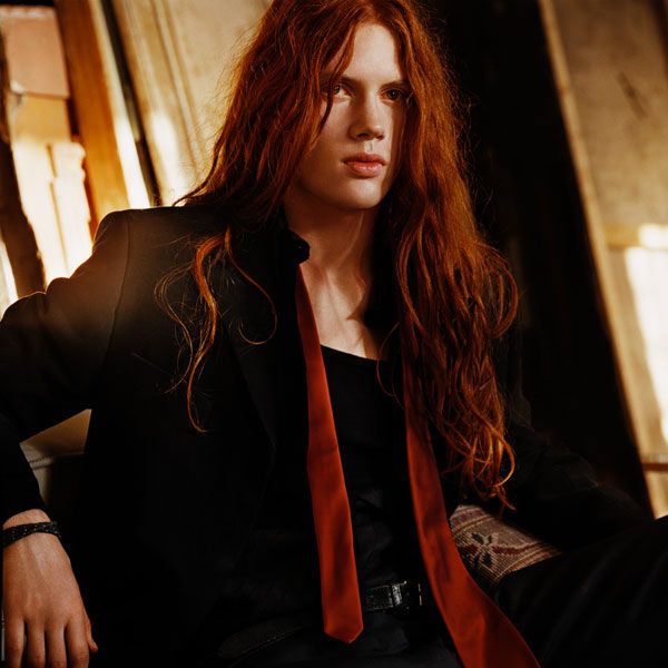 Amrod&Amras/Pityafinwë&Telufinwë/Ambarussa as KINDER BUENO- twinsies- eating two at once can be too much - you kind of forget about it once you've grown up