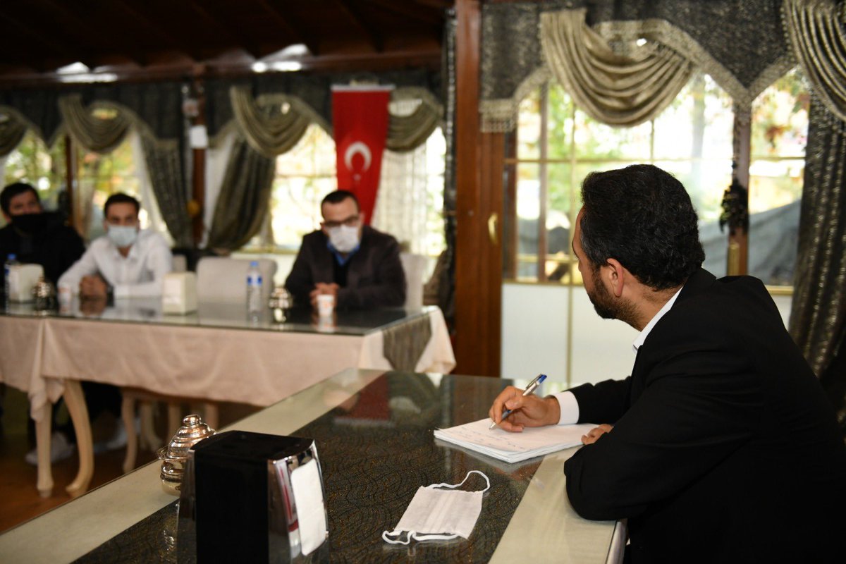 MehmetGurbuzOrg's tweet image. Biz bu kente ve bu kentin gençlerine değer veriyoruz.
Çünkü; Bir kente verilecek en büyük değer; Gençlerin umudu olabilmektir. 

Şehrimize projeleri ile katkı sunacak olan Bilgisayar Mühendisi genç arkadaşlarımızla hayallerimizi ve hedeflerimizi konuştuk.