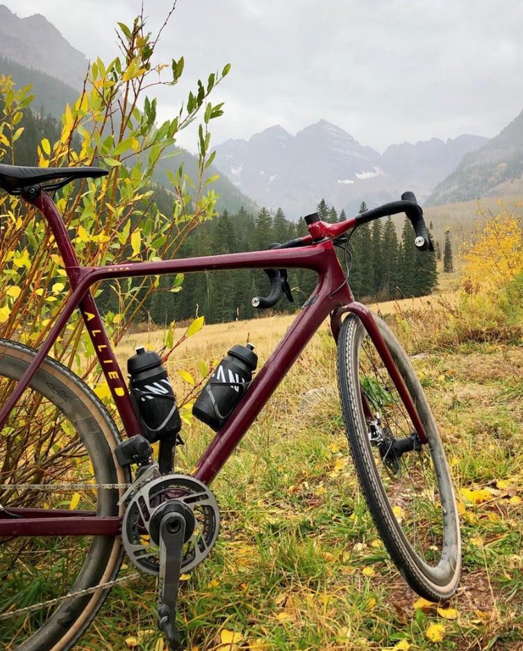 TheProsCloset's tweet photo. Oh, the places you'll go. (When you use your bike.) 📷@heitmann.matthew
.
.
.
.
.
#theproscloset #useyourbike #colorado #alliedcycleworks https://t.co/cie96q9NtB