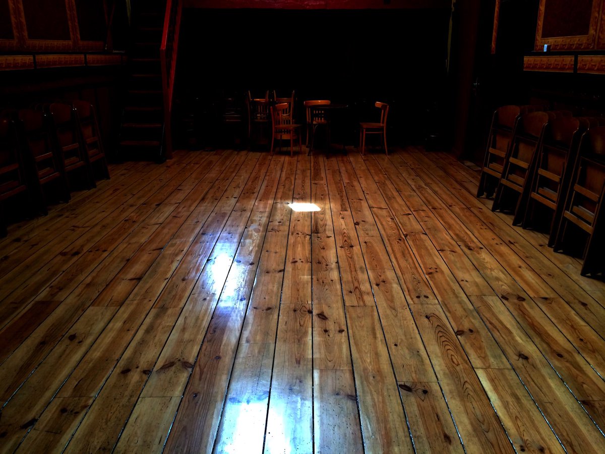 Roode Bioscoop tweet media