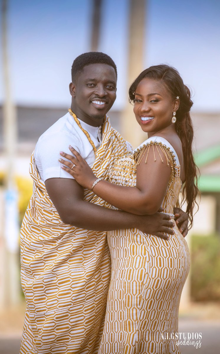 kwameselah's tweet photo. "Many waters cannot quench love; rivers cannot wash it away. If one were to give all the wealth of his house for love, it would be utterly scorned."
Song of Solomon 8:u

#bellanaijaweddings #ghanawedding #love https://t.co/hh90KR2IQP