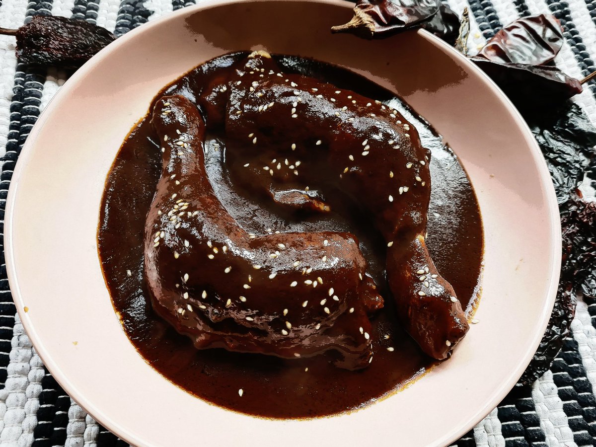 34Burnt's tweet photo. Our Oaxacan Molé Negro meal kit for 2 will be coming out of  @EatVietnam on the 17/11, collection between 16:00 to 18:00 - RT to confirm you want one!
 @ichoosemag @oishinboy @IndependentBham https://t.co/NASXGP5ARX
