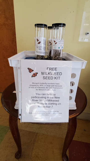 vtymca's tweet photo. Thanks to Sustainable Blacksburg for these free milk weed seed kits. They're located in the lobby of our Thrift Shop. Get yours before they're gone!
#ReduceReuse#Recycle #Sustainability #VTYMCA https://t.co/Na4MIBqZlv