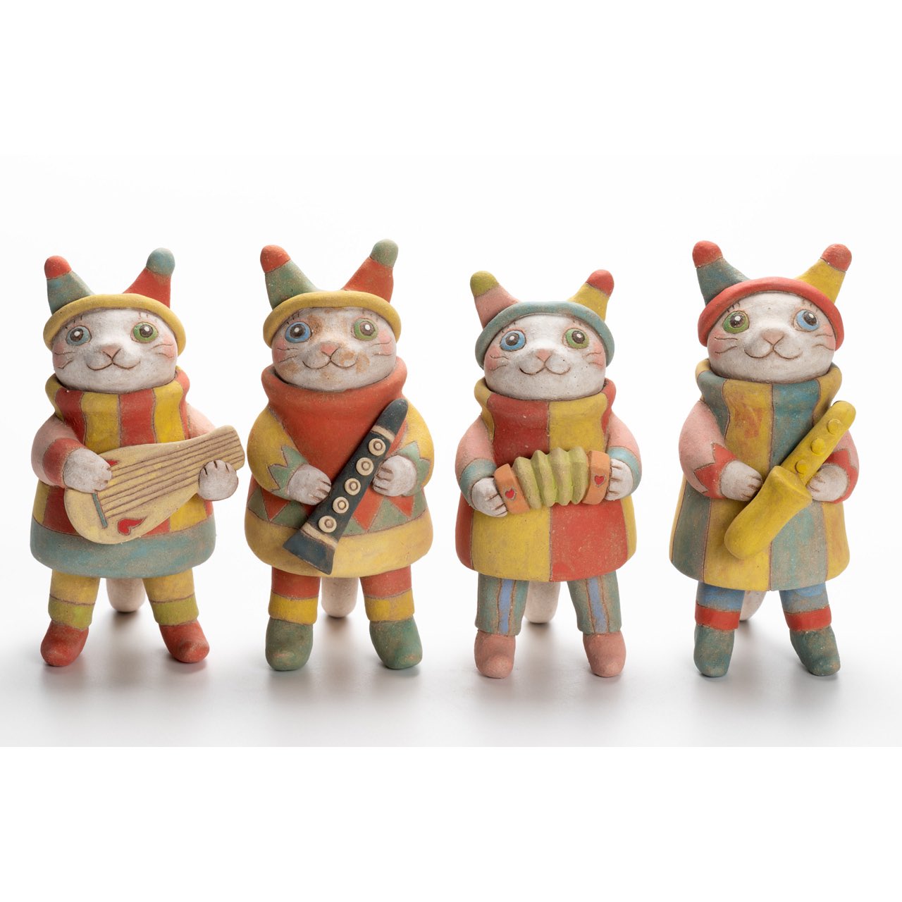 月魚ひろこ 昨日から静岡市のねこふくさんでのリレー形式の個展が始まりました 今回もイラストやピエロ猫や伏せねこ だるま猫も行っています お近くにお越しの際はぜひお立ち寄り下さい 月魚ひろこ ねこふく 猫陶器 猫イラスト T