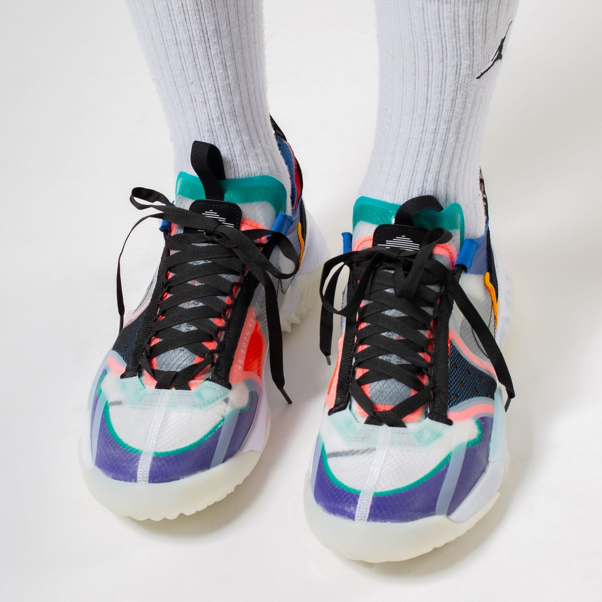 jordan delta breathe multicolor