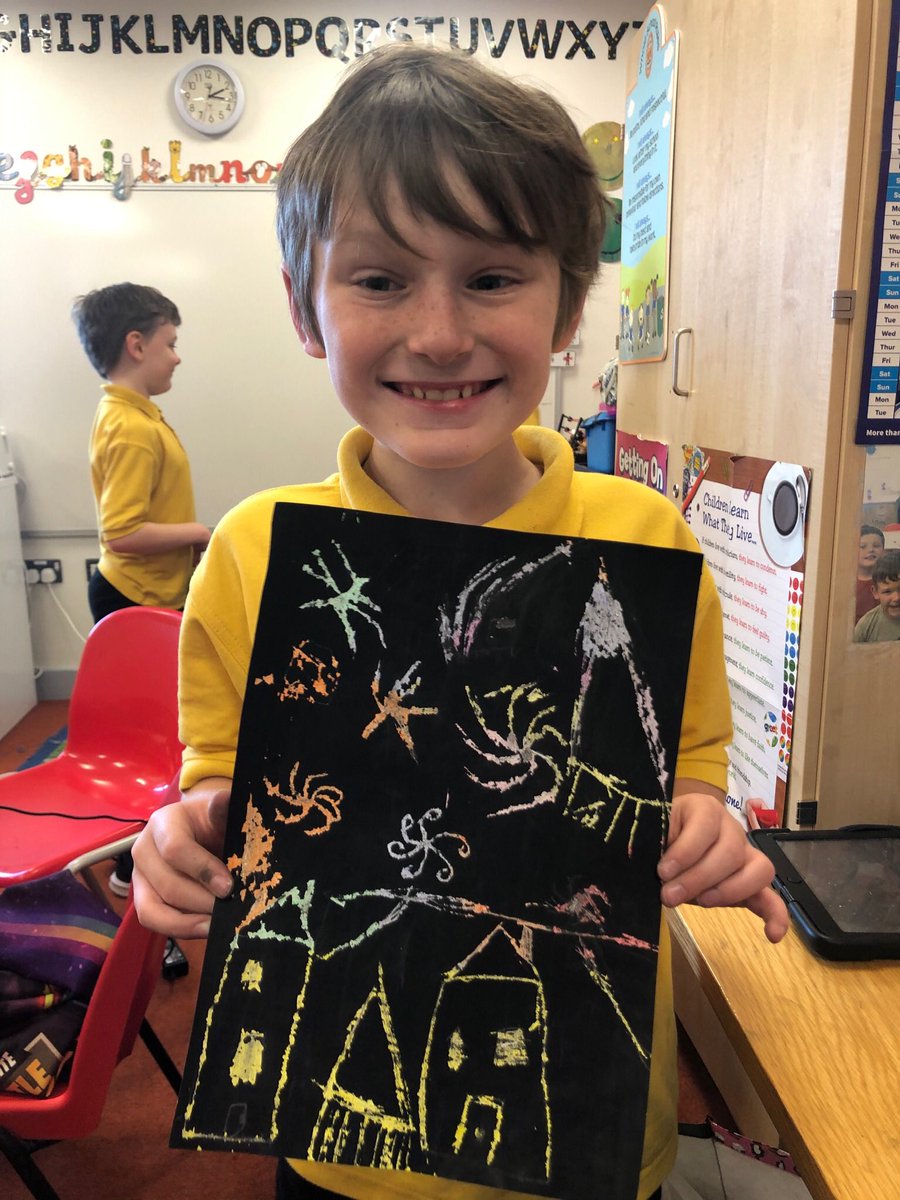 bhvcprimary's tweet photo. Some lovely Bonfire Night scratch art pictures produced today!#NurtureClass #HavingFun https://t.co/WHTXEb67qO