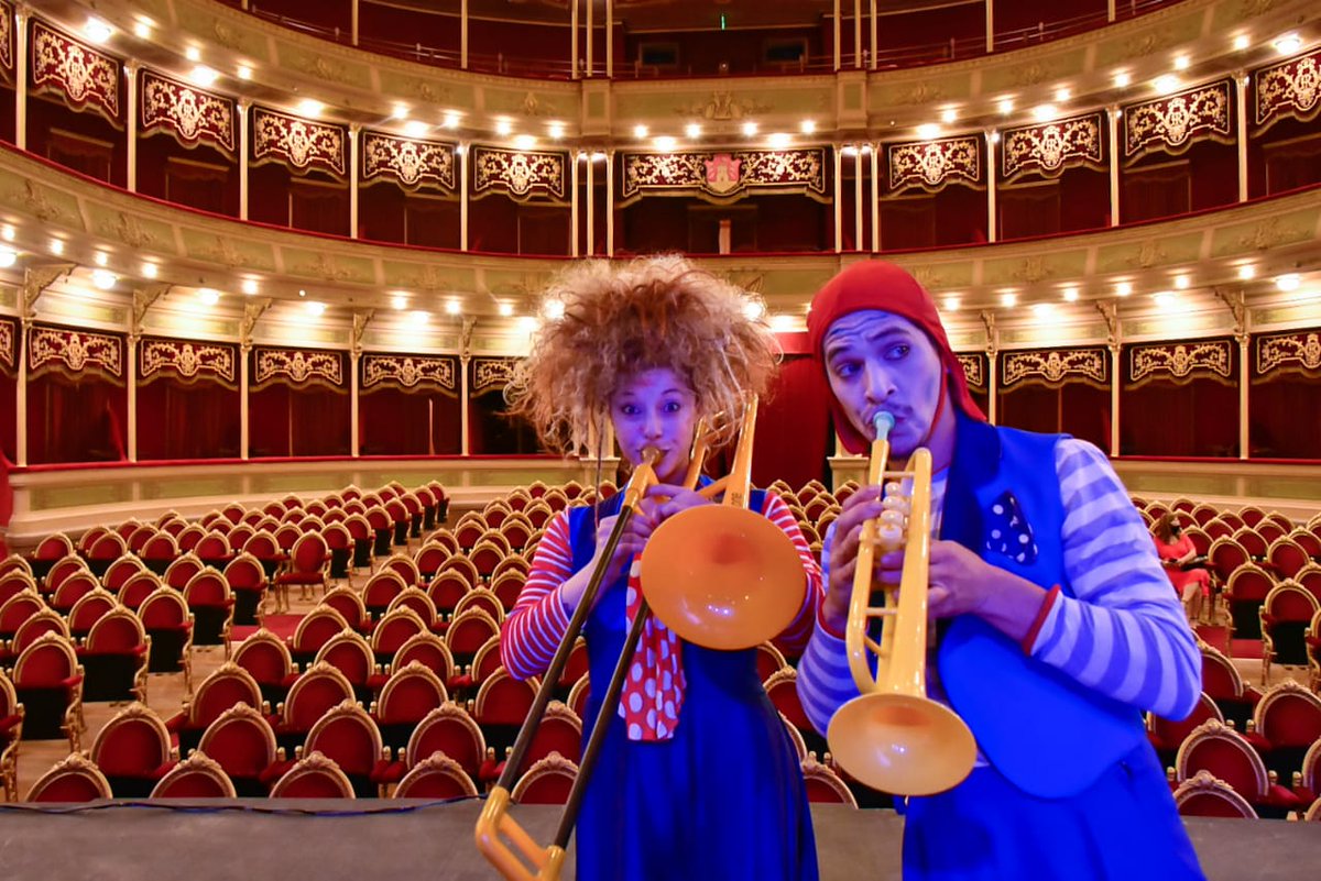 alTeatroReal's tweet photo. #Real2020
#RealEnCasa
#FITCba2020
Gracias @LAVOZcomar
https://t.co/fNZk5BewUe
@AgCbaCultura
@raulsansica https://t.co/f3YCejWM6a