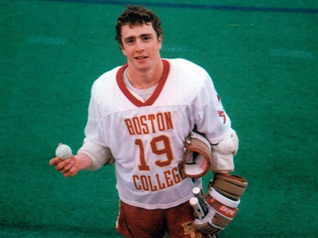 BCEagles's tweet photo. This week we honor 𝐓𝐡𝐞 𝐌𝐚𝐧 𝐢𝐧 𝐭𝐡𝐞 𝐑𝐞𝐝 𝐁𝐚𝐧𝐝𝐚𝐧𝐧𝐚

Welles Remy Crowther was a former BC lacrosse player who died on 9/11/01 by putting others before himself 

Our annual @BCFootball red bandanna game is this Saturday vs. Notre Dame 

#ForBoston | #ForWelles https://t.co/ybIq6GmHcd