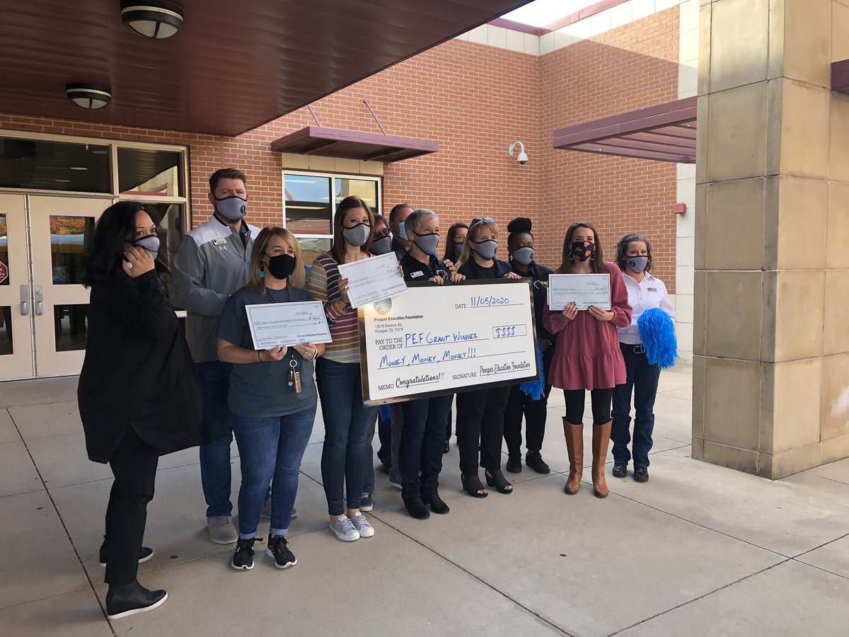 FierceFolsom's tweet photo. Congratulations to our PEF Teacher Grant recipients!  @MrsCarrieBuck @kimacortez @TallmanClass Thank you @ProsperEdFound, we are so grateful for your support of our staff and students! https://t.co/gOfuC8ZRxM