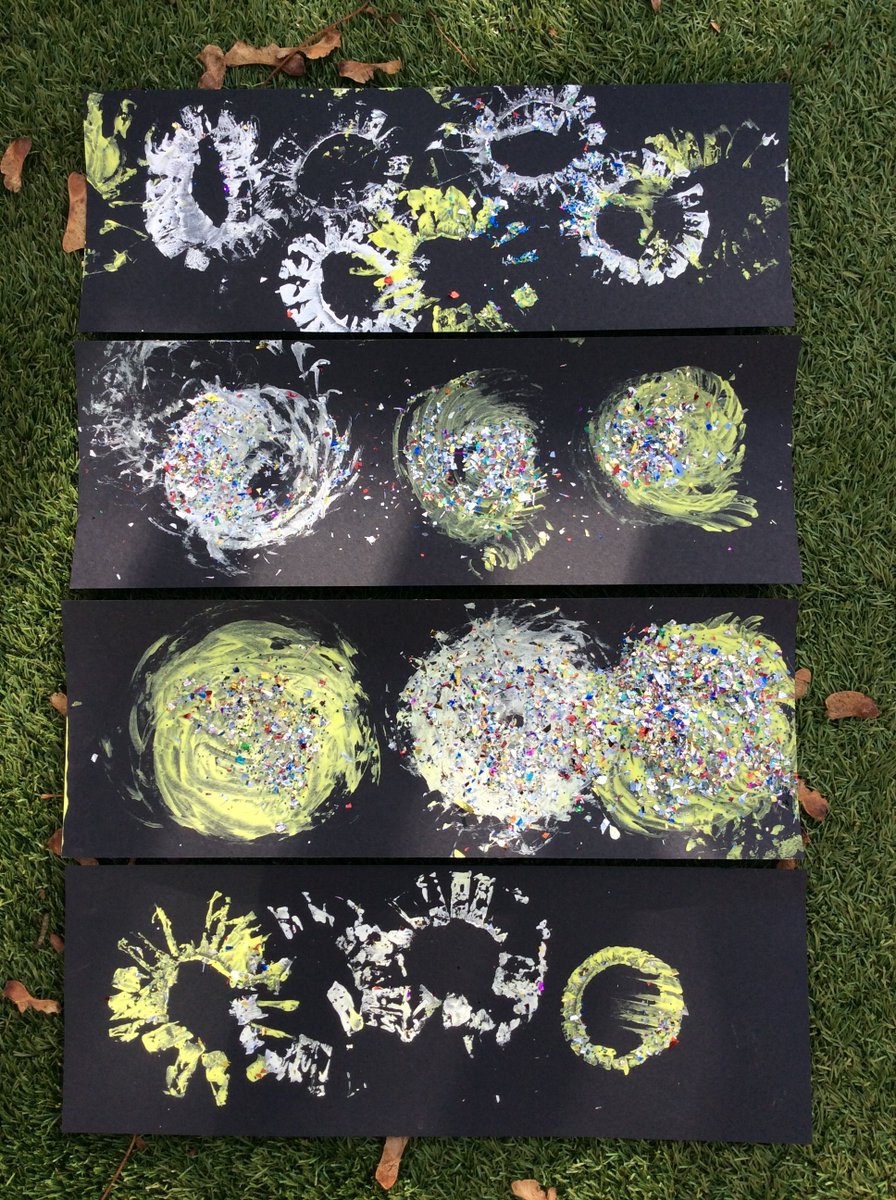 BletchingleyVPS's tweet photo. Crickle, crackle, crickle, crackle, sparkle, fizzing, whizzing by. Stand up, watch them, hear a loud bang! Pretty colours way up high. #Badgersbeingcreative #fireworkfun https://t.co/JoU7OKoOrw