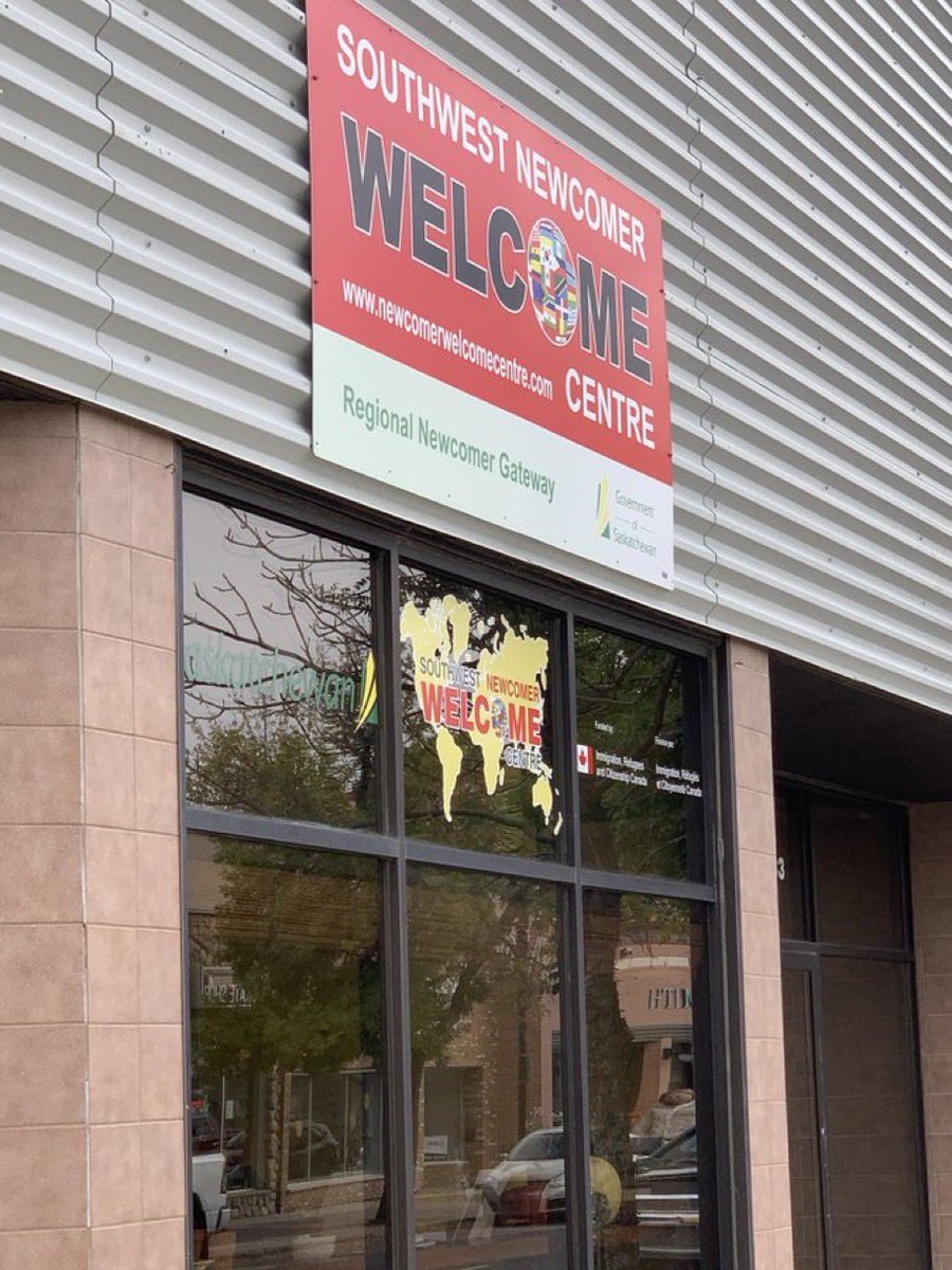 ken_linsley's tweet photo. Had a wonderful visit this morning at the newcomer welcome centre. What a great group doing great work. I learned lots and have lots more to learn. Looking forward to working with them once elected. I see so many opportunities. #electkenlinsley #swiftcurrentelection https://t.co/aRTIZWofve