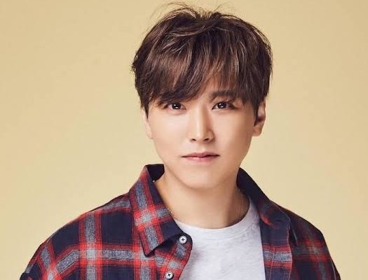 PerfectSunSeth's tweet photo. Happy Anniversary Geng, Kangin, Sungmin &amp; Kibum

we miss you a lot
we know we'll see each other soon, but we do miss seeing you right here right now. today's about you too, so thank you for being a part of super junior's journey 💙

you'll always be a suju member for us https://t.co/9C0MhaNsbS