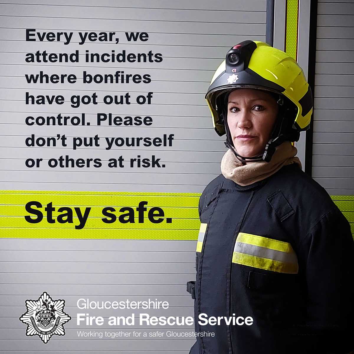 GlosCC's tweet photo. Firefighters in #Gloucestershire are asking you to take extra care if you are celebrating bonfire night at home tonight. Read more: https://t.co/N8PTywhyNO @Glosfire #standwellback #fireworksafety https://t.co/9ewYyMjVdr